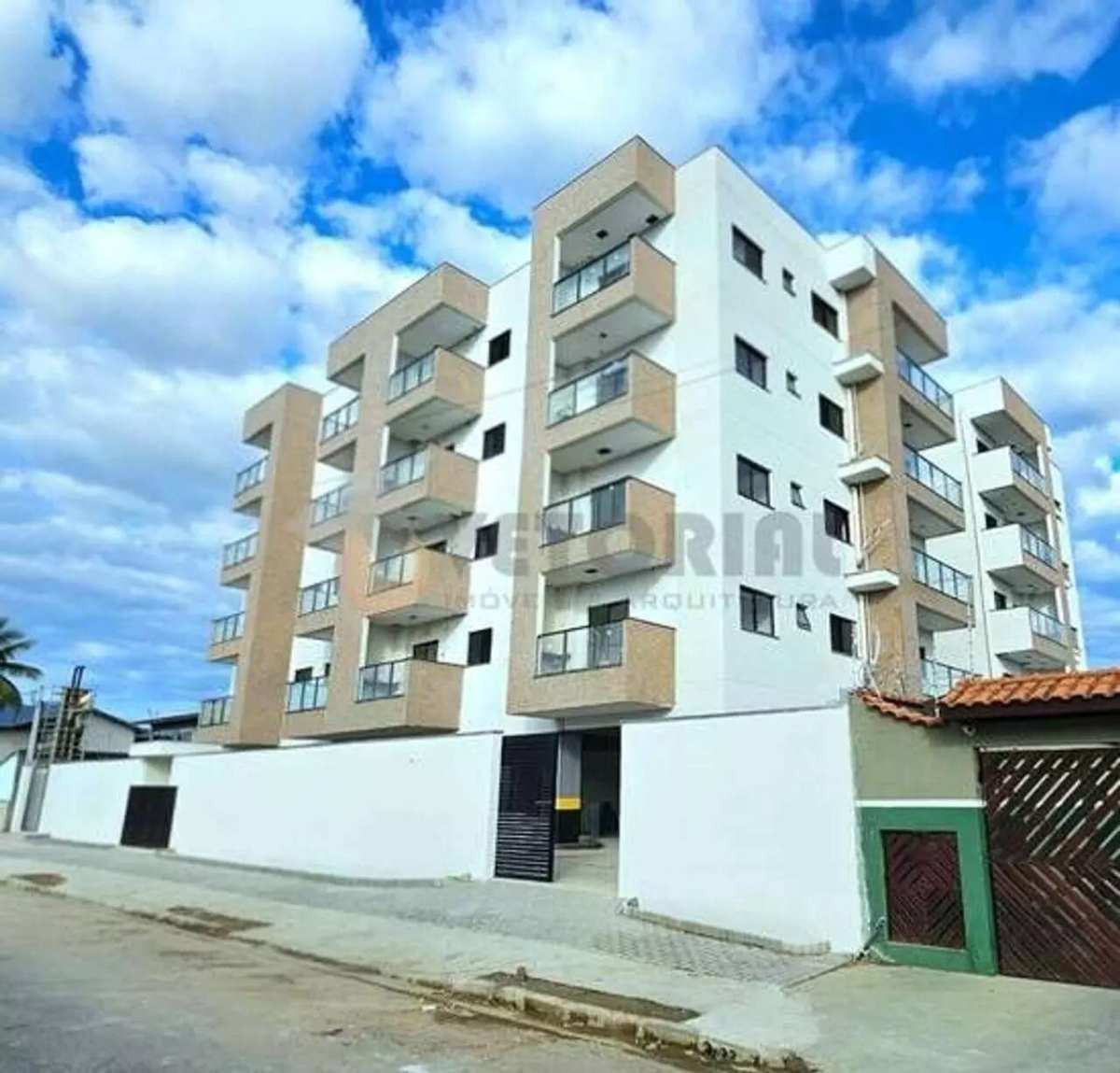 Apartamento Residencial / Porto Novo