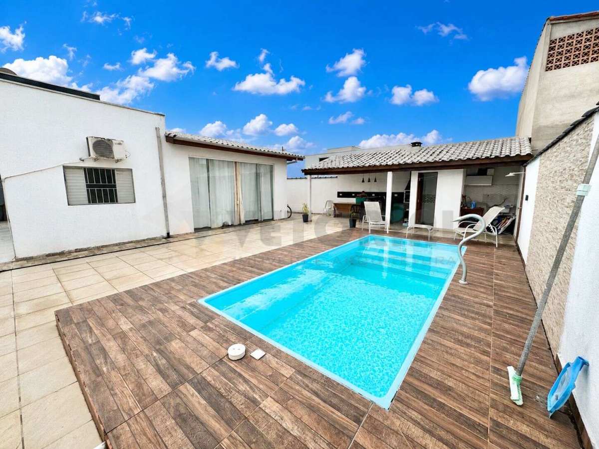 Casa Residencial / Balneário dos Golfinhos