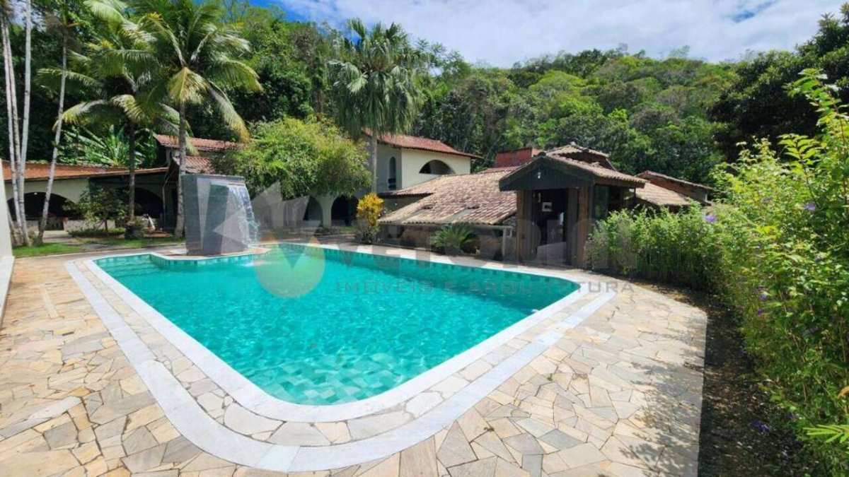 Casa Residencial / R D Moullin