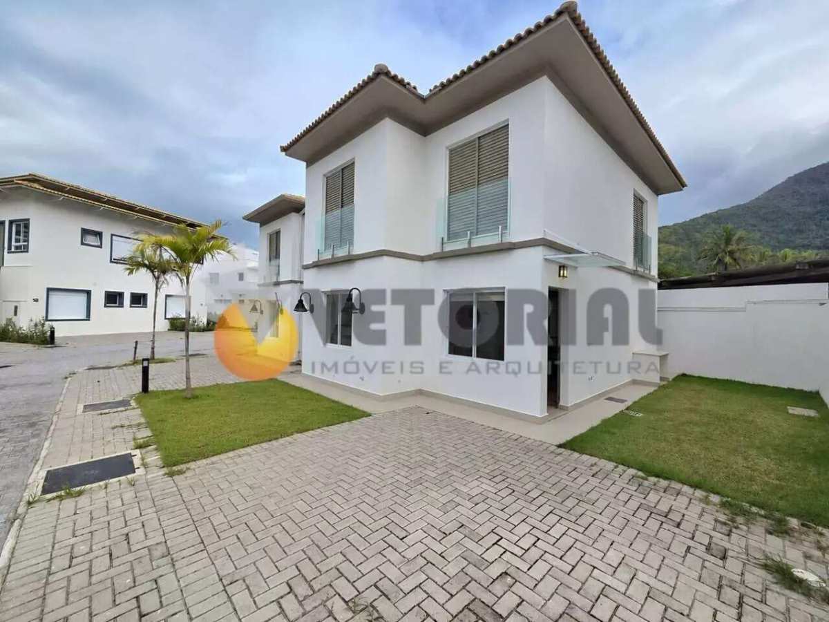 Sobrado Residencial / Cigarras - Imóvel no Litoral Caragua