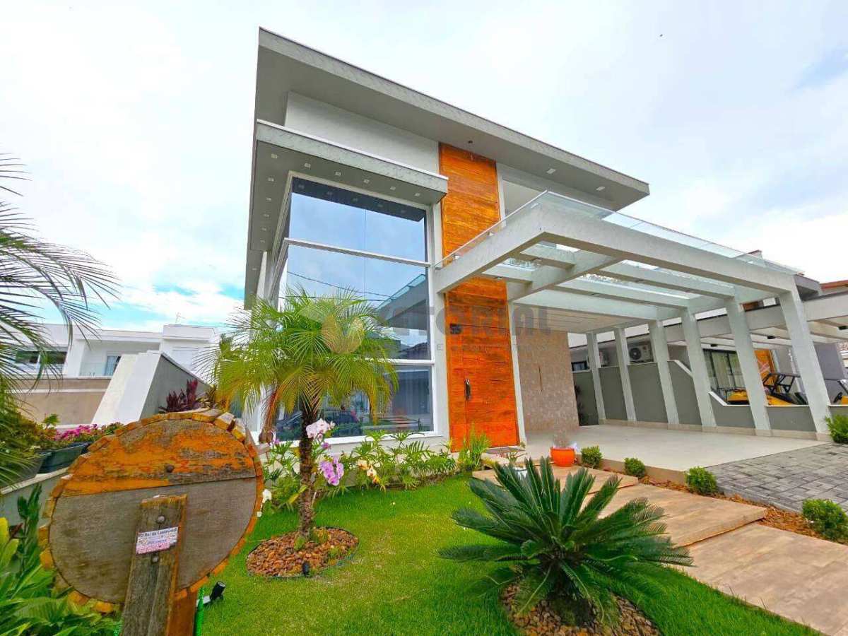 Sobrado Residencial / Costa Nova - Imóvel no Litoral Caragua