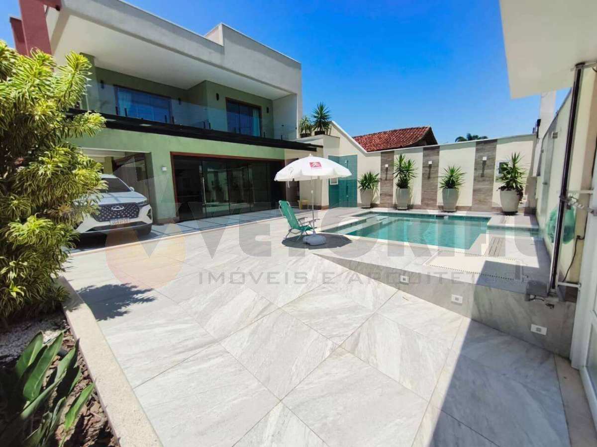 Sobrado Residencial / Jardim Britânia - Imóvel no Litoral Caragua